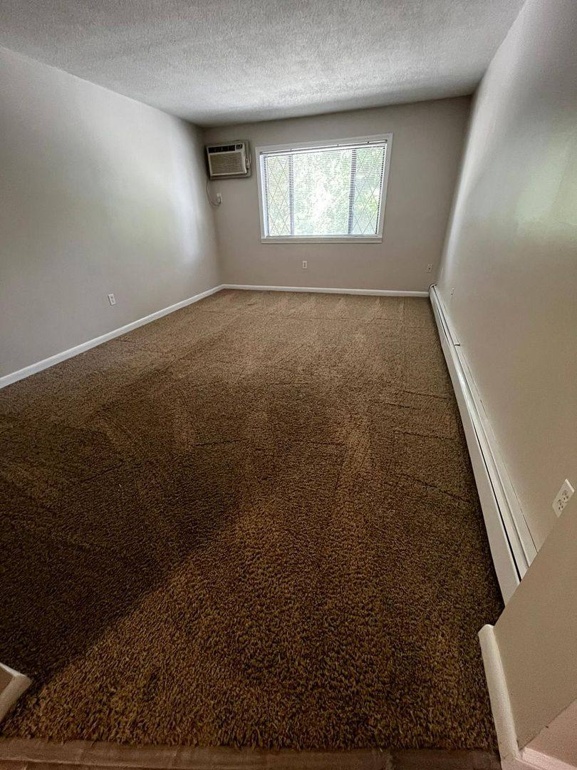 Apartment for rent at 47 Princeton St, Leominster, MA 01453