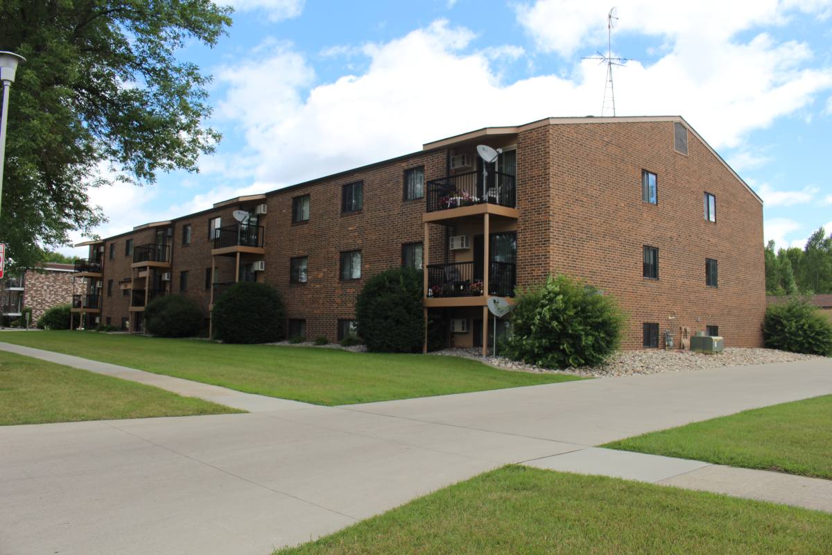 Apartment for rent at 2202 17th St S, Fargo, ND 58103