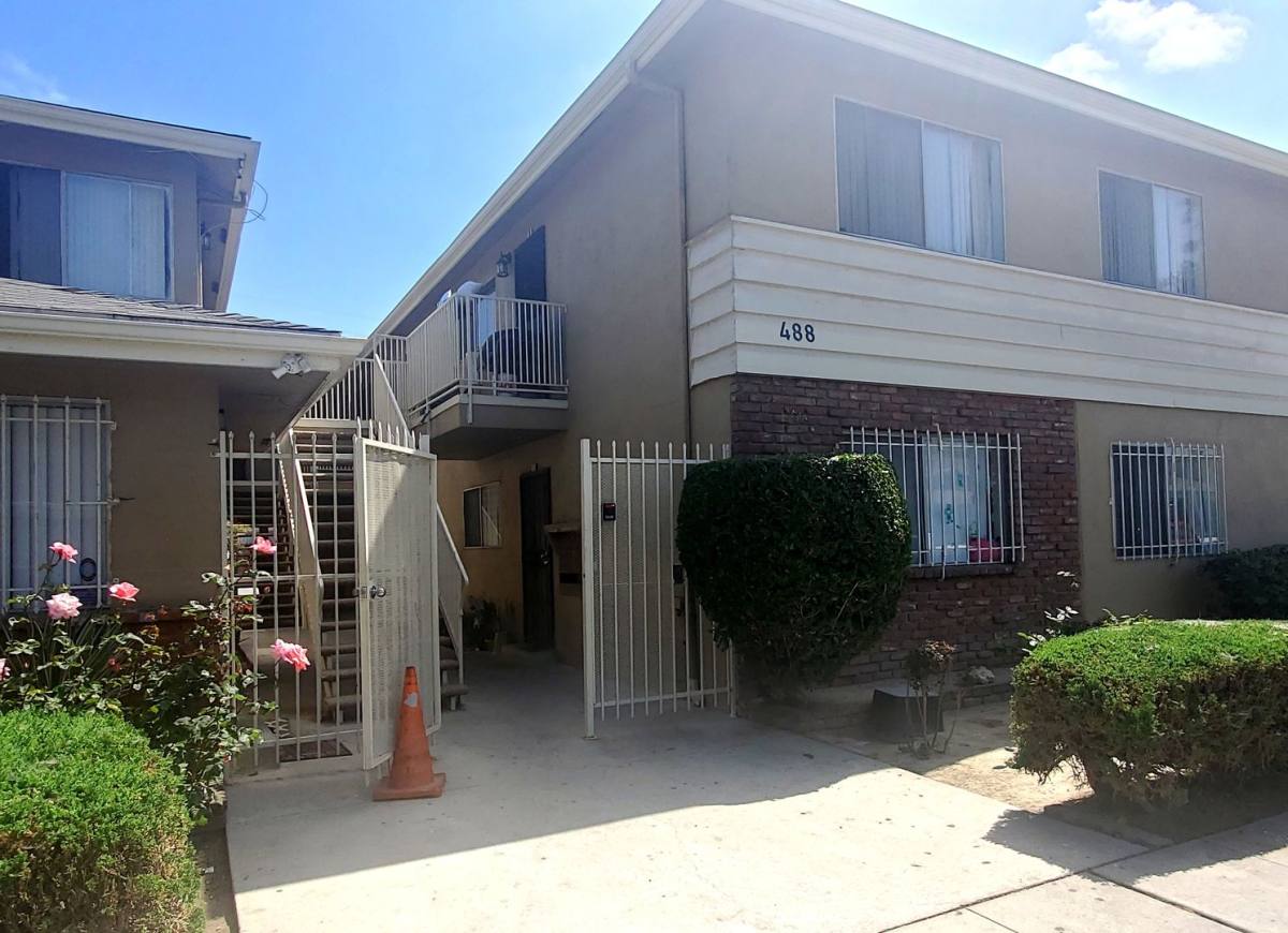 Apartment for rent at 488 E Louise St, Long Beach, CA 90805