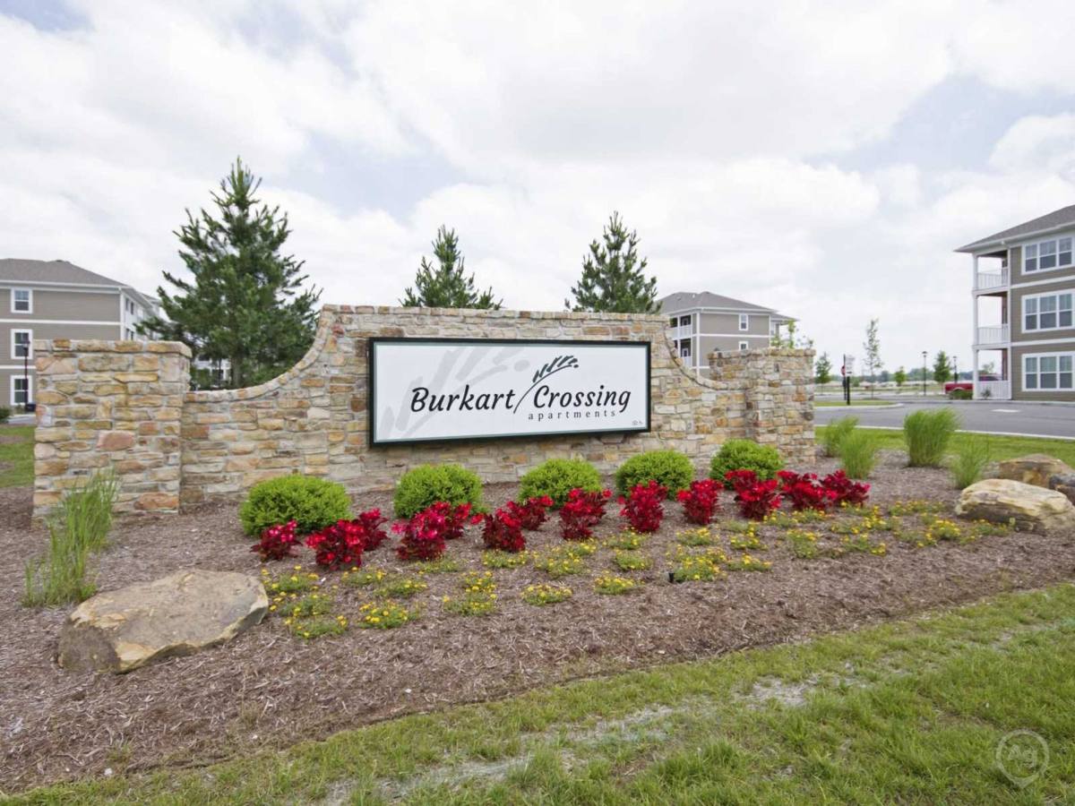 Apartment for rent at 1021 Stoneridge Dr, Seymour, IN 47274