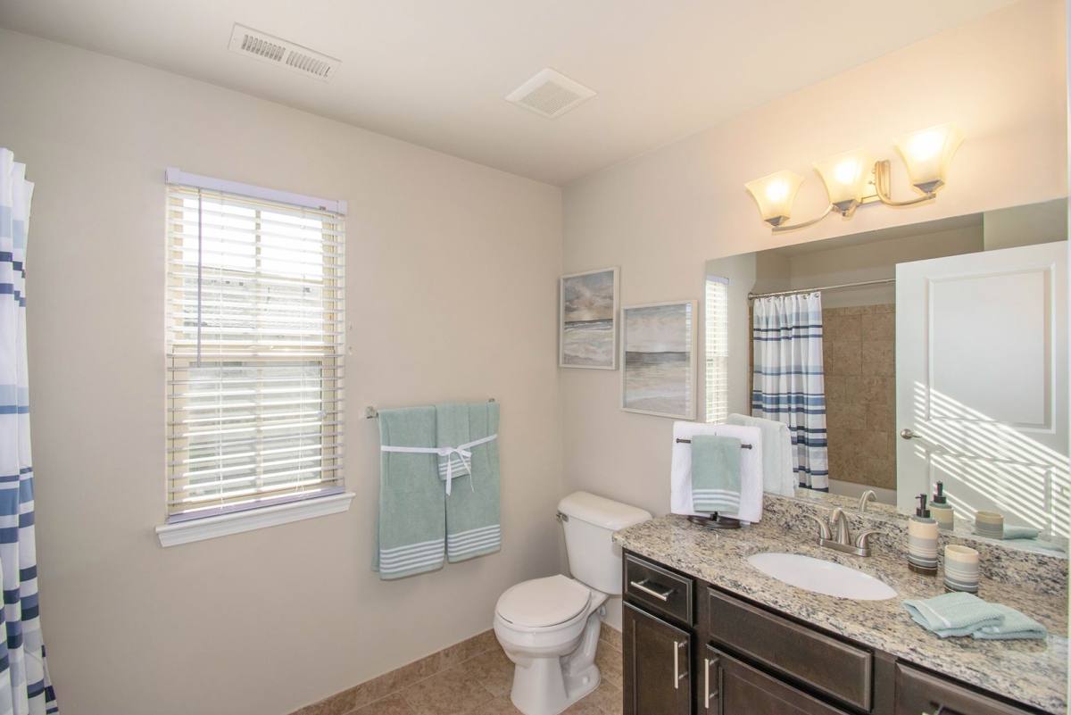 Apartment for rent at 17721 Montage, Clinton Township, MI 48038