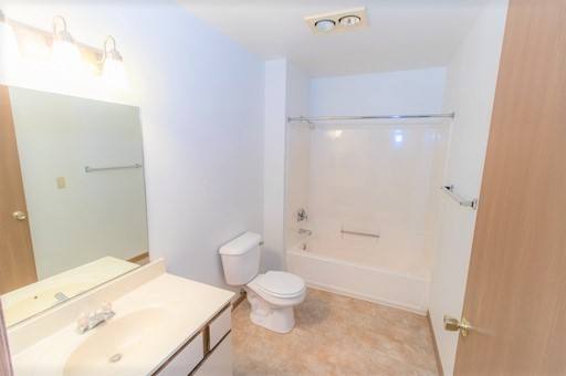 Apartment for rent at 123 Knaup Dr, Beaver Dam, WI 53916