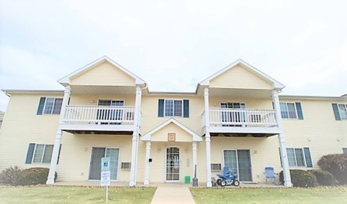 Apartment for rent at 123 Knaup Dr, Beaver Dam, WI 53916