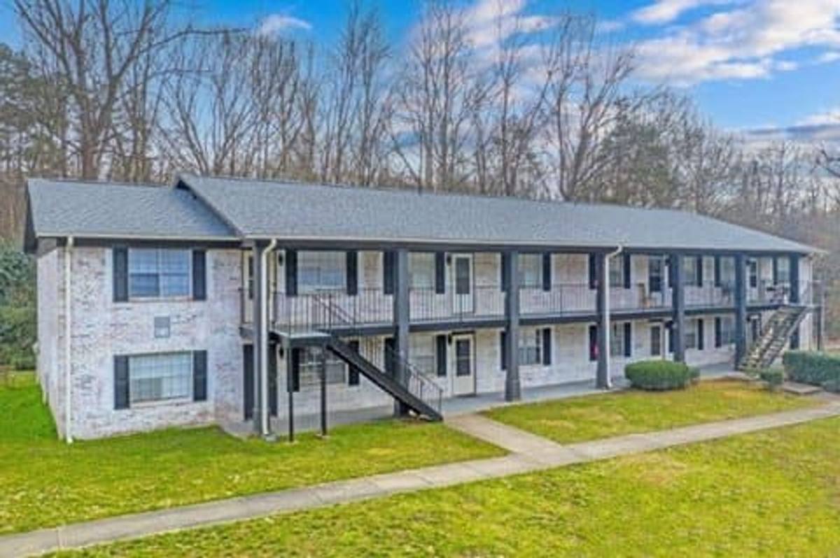 Townhouse for rent at 180 Park Fairfax Dr, Charlotte, NC 28208