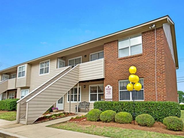 Apartment for rent at 2601 Evergreen Dr #E21, Birmingham, AL 35235