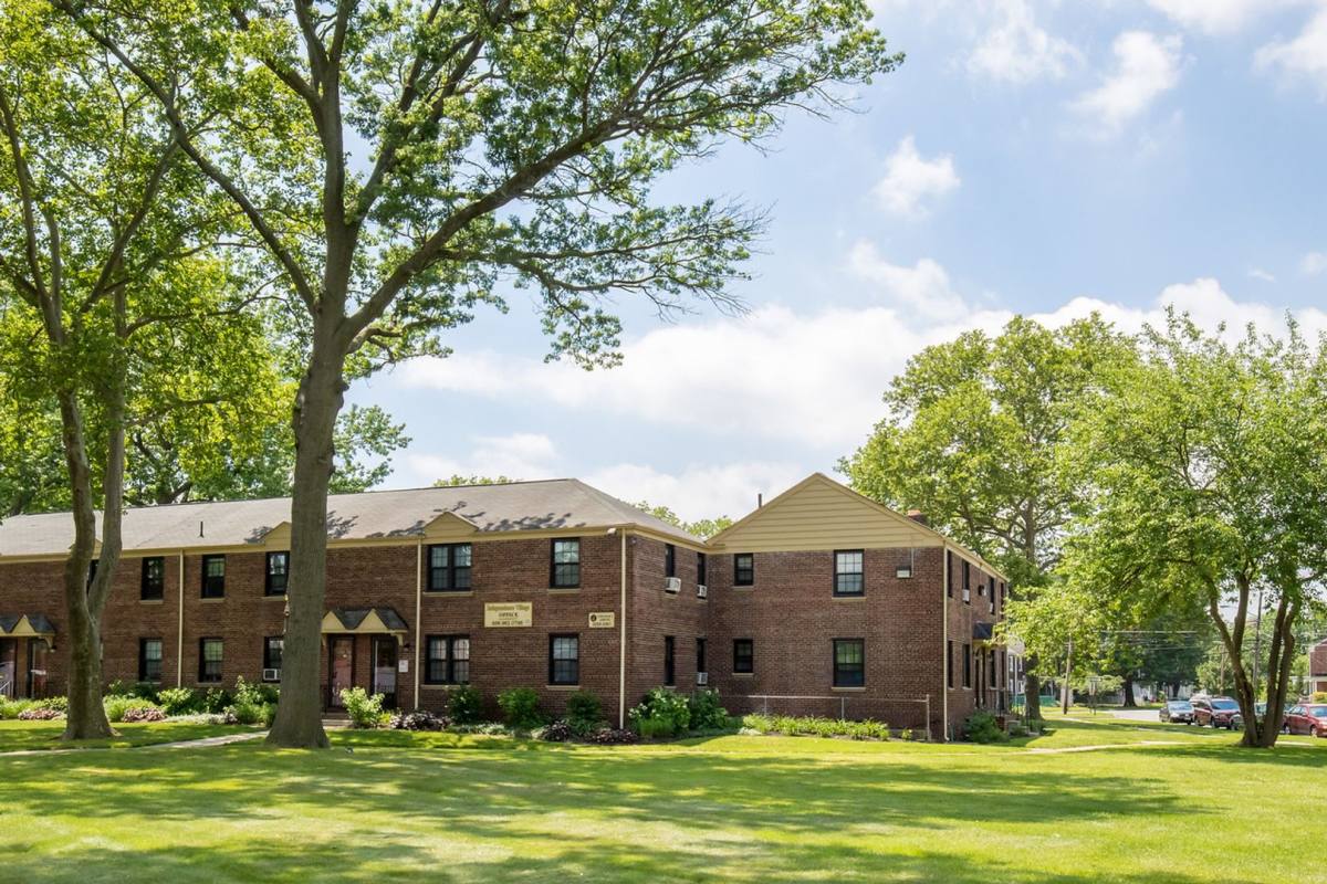 Apartment for rent at 3255 Crescent Dr, Camden, NJ 08104