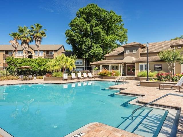 Apartment for rent at 10100 Baymeadows Rd #C32, Jacksonville, FL 32256