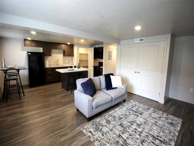 Apartment for rent at 4189 S 300 W #D32, Ogden, UT 84405