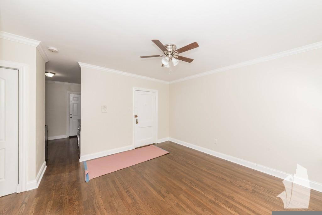 Apartment for rent at 646 W Roscoe St #G, Chicago, IL 60657