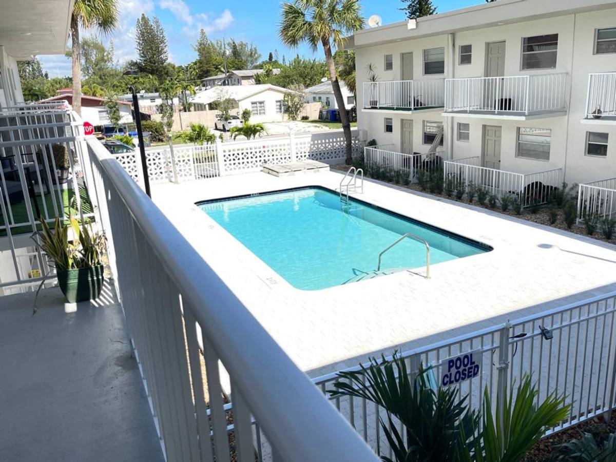 Apartment for rent at 1720 Cleveland St, Hollywood, FL 33020