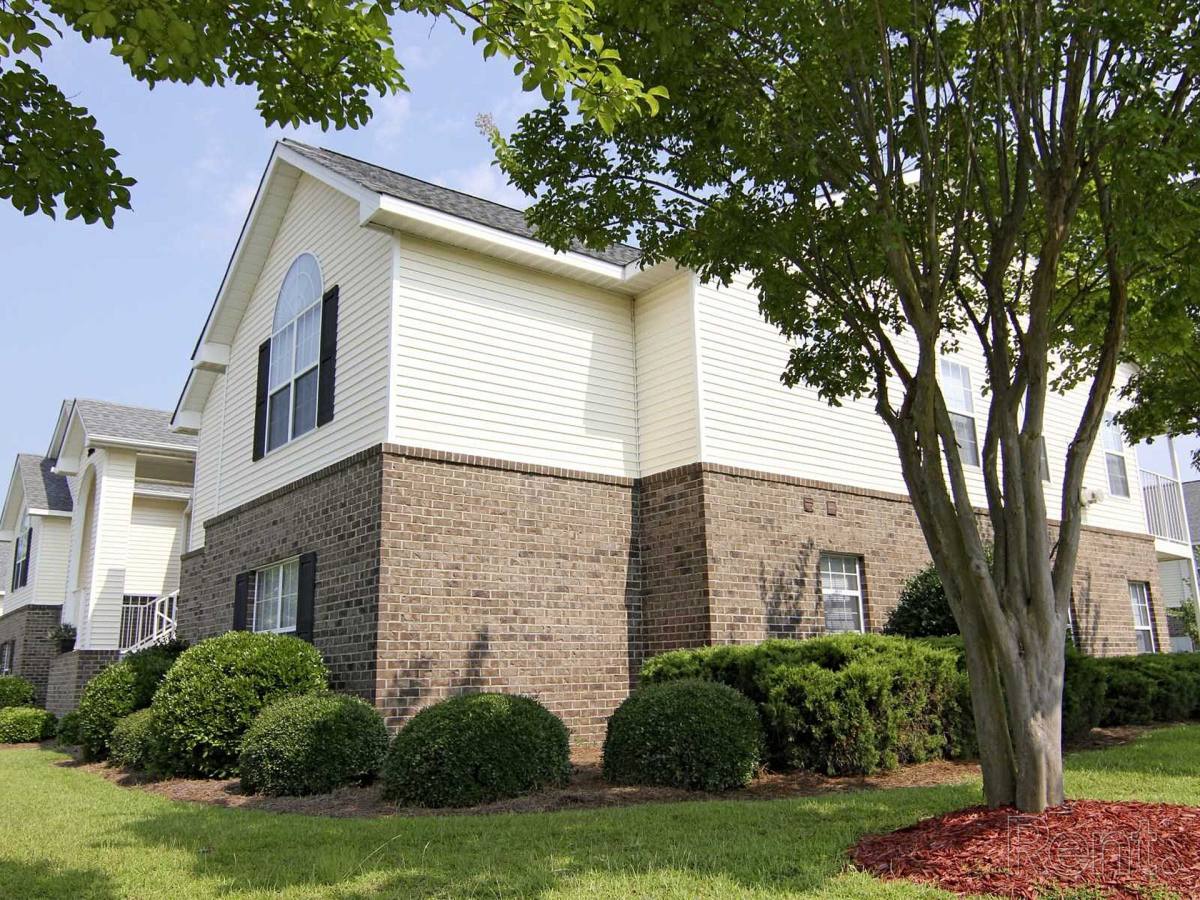 Apartment for rent at 2707 Meridian Dr, Greenville, NC 27834