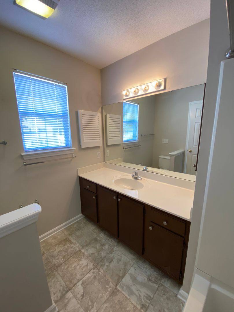 Apartment for rent at 2707 Meridian Dr, Greenville, NC 27834