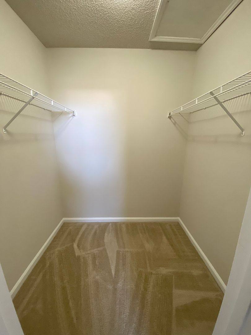 Apartment for rent at 2707 Meridian Dr, Greenville, NC 27834