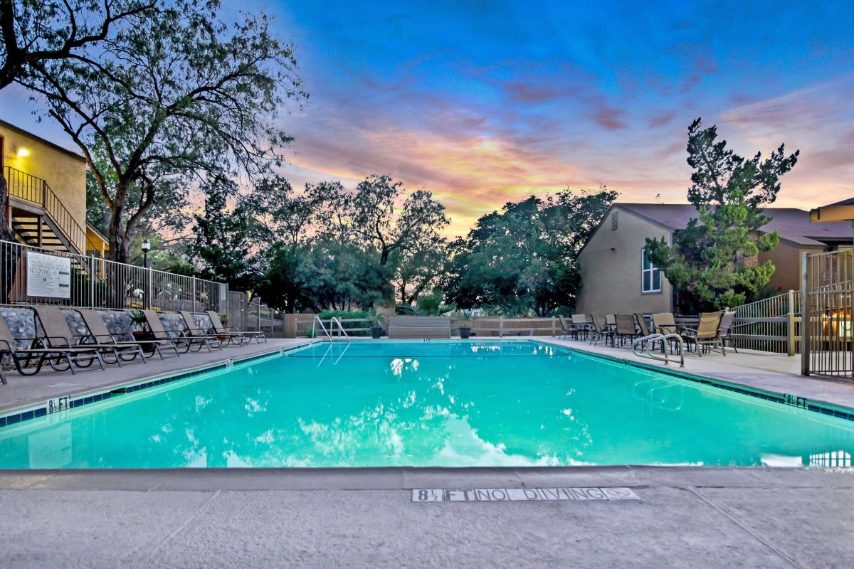 Apartment for rent at 7227 N Mesa St, El Paso, TX 79912