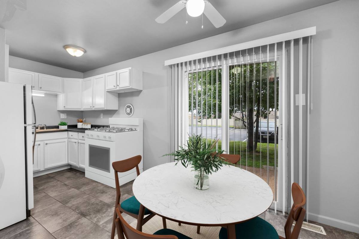 Apartment for rent at 355 Coachway Lane, Hazelwood, MO 63042