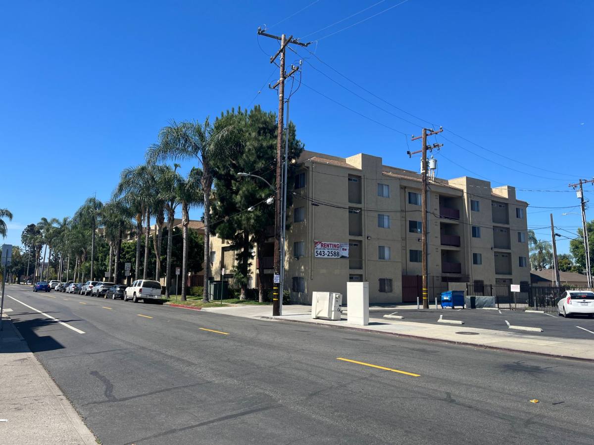 Apartment for rent at 1602 N Ross St, Santa Ana, CA 92706
