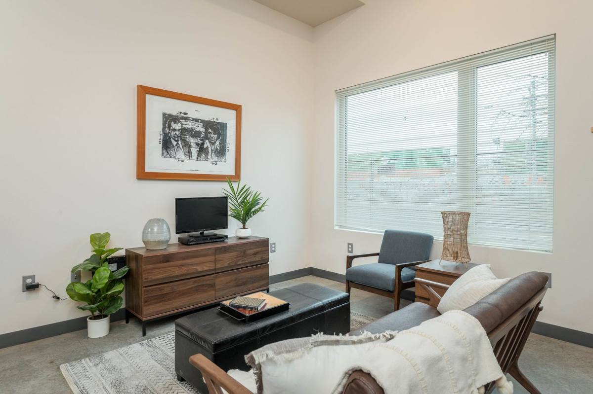 Apartment for rent at 3255 SE 17th Ave, Portland, OR 97202