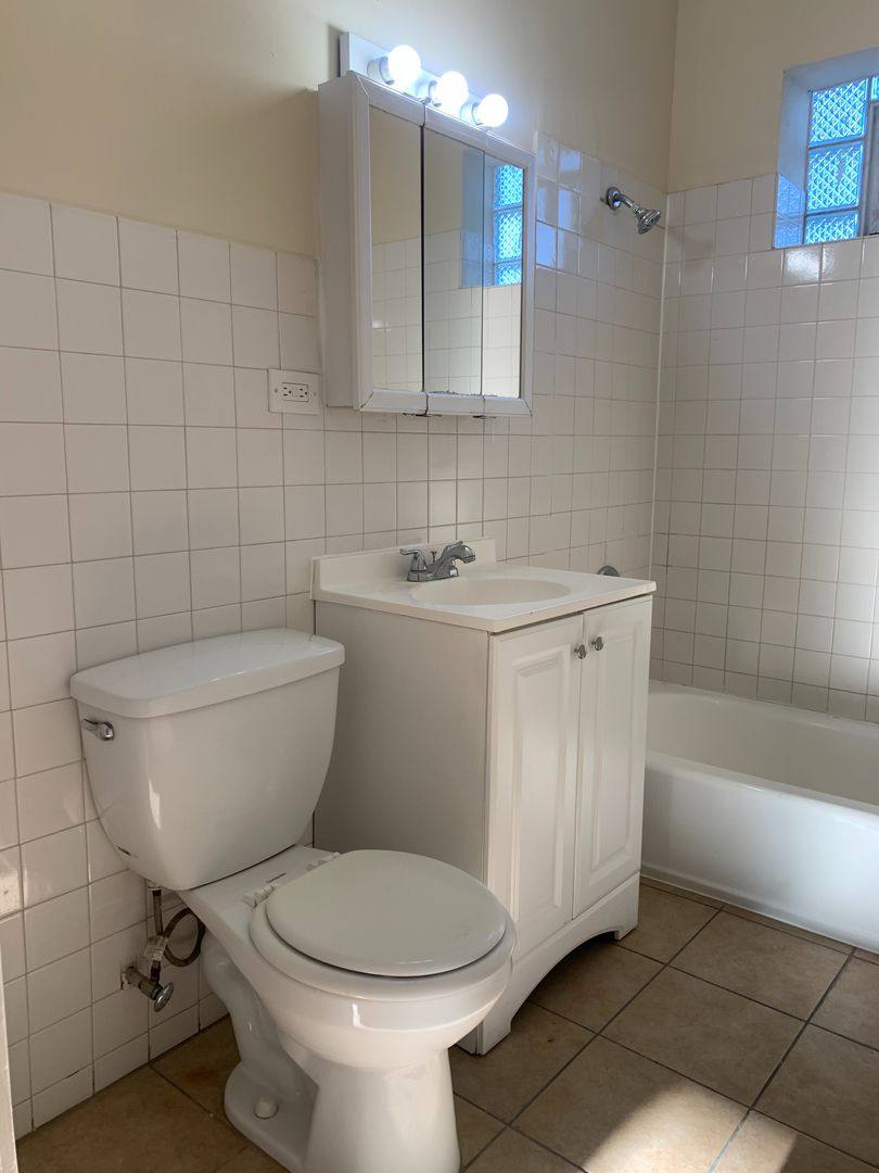 Apartment for rent at 2917-21 W 24th Blvd, Chicago, IL 60623
