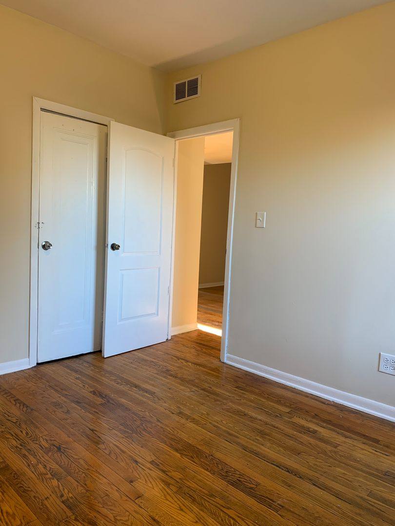 Apartment for rent at 2917-21 W 24th Blvd, Chicago, IL 60623