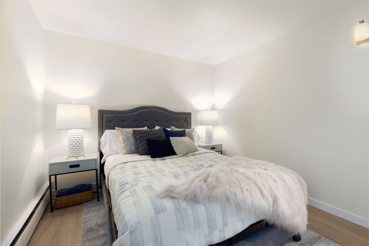 The Larkspur, 1727 Summit Ave, Seattle, WA 98122 - Apartment for Rent - Image 10