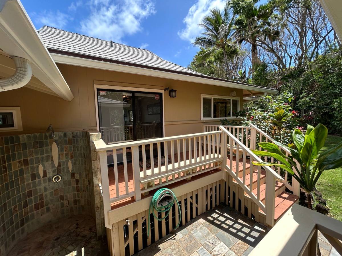 House for rent at 4023 Anahola Rd, Anahola, HI 96703