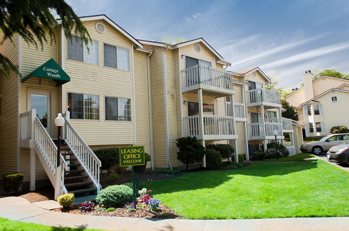 Apartment for rent at 4025 Southcenter Blvd, Seattle, WA 98188