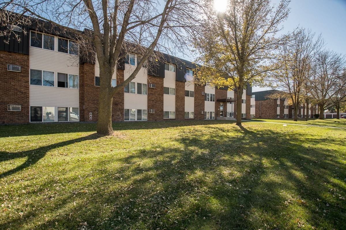 Apartment for rent at 1 Rivercrest Dr, Saint Cloud, MN 56303