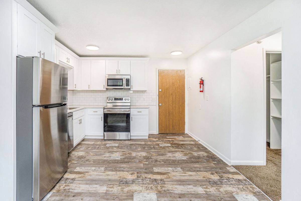 Apartment for rent at 105 N Kendall Ave, Kalamazoo, MI 49006