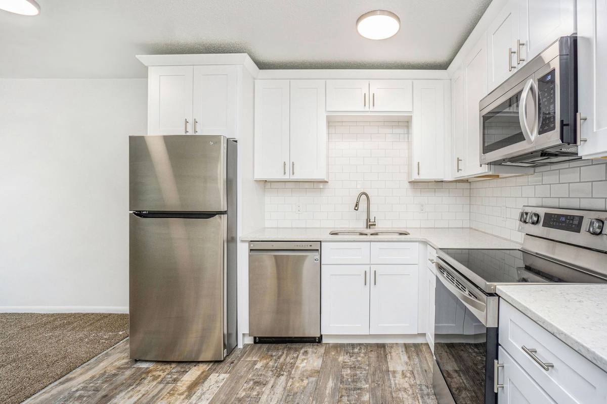 Apartment for rent at 105 N Kendall Ave, Kalamazoo, MI 49006