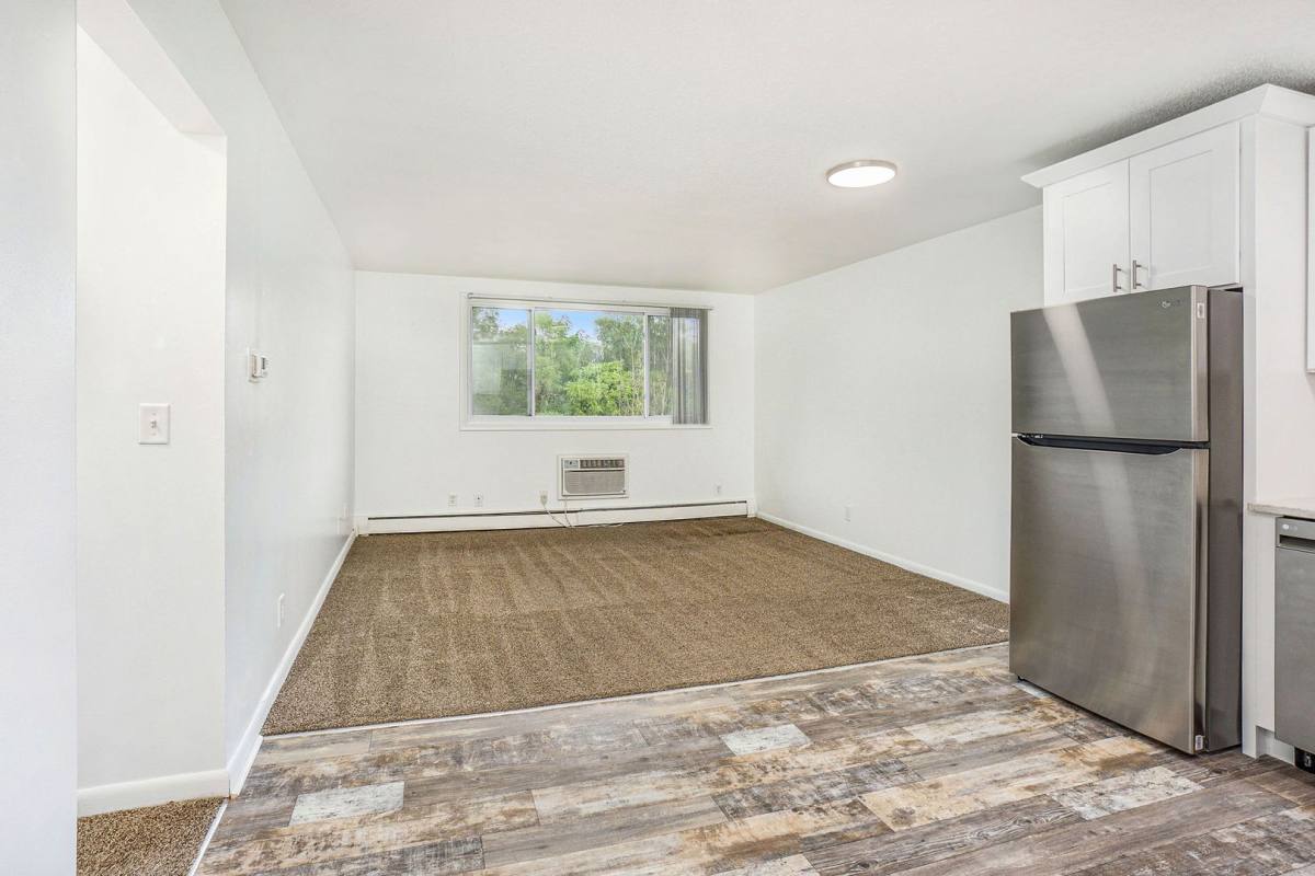 Apartment for rent at 105 N Kendall Ave, Kalamazoo, MI 49006