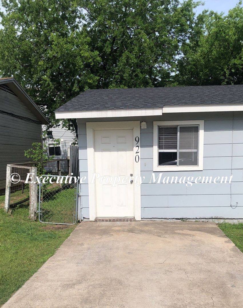 Apartment for rent at 918-920 Jr Court, Copperas Cove, TX 76522