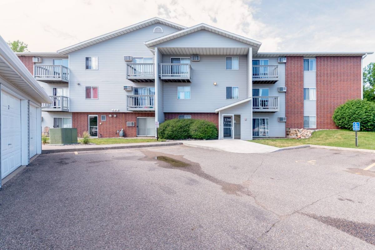 Apartment for rent at 3346 W Saint Germain St, Saint Cloud, MN 56301