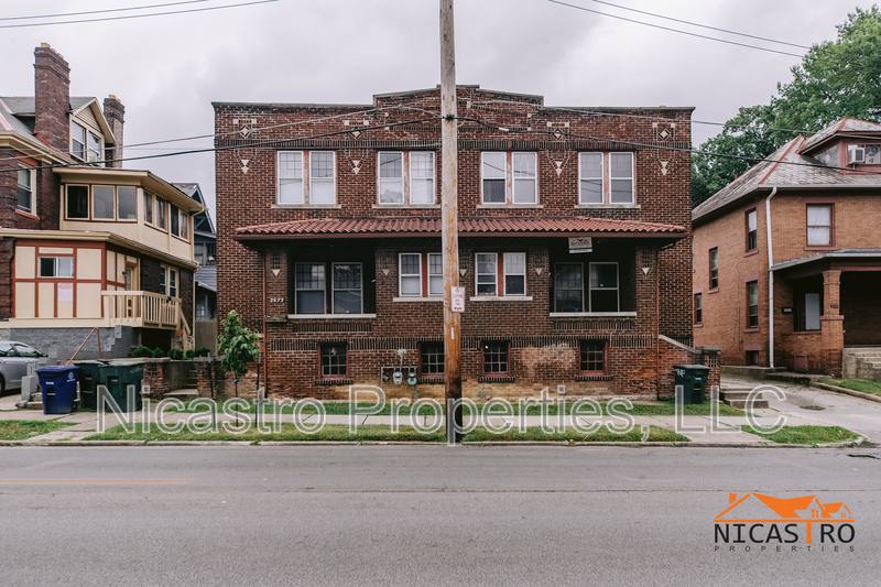 Apartment for rent at 2072 Indianola Ave, Columbus, OH 43201