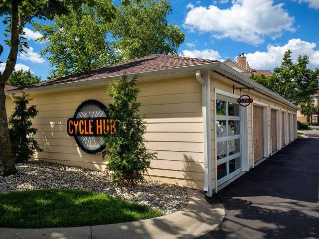 Apartment for rent at 5702 Castle Hill Dr #E31, Indianapolis, IN 46250