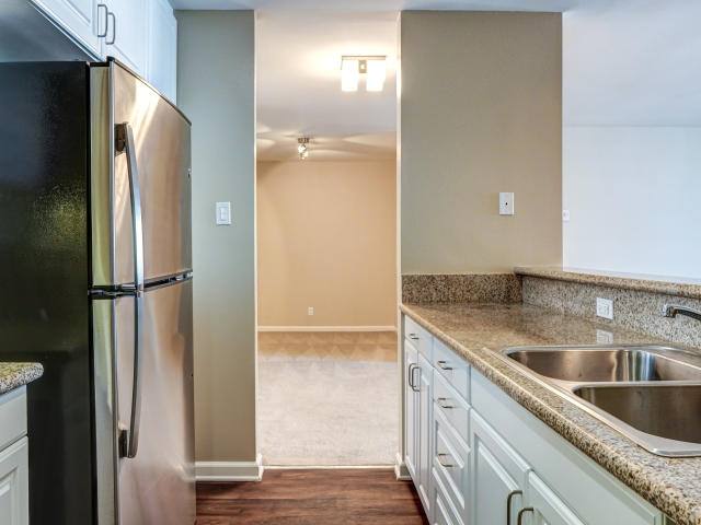 Apartment for rent at 13999 Marquesas Way #E12, Marina Del Rey, CA 90292