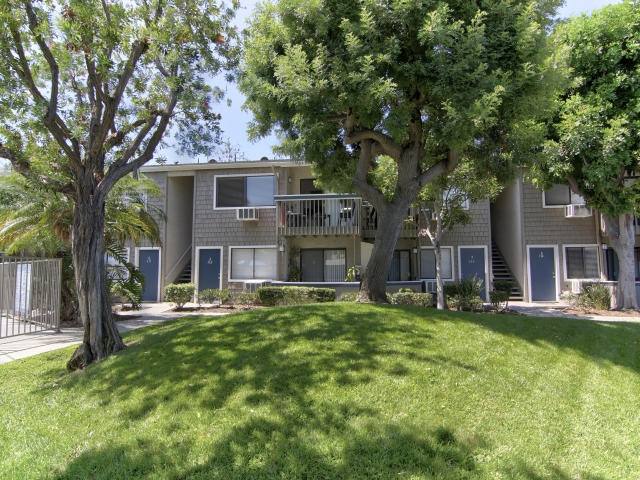 Apartment for rent at 845 Paularino Ave #A32, Costa Mesa, CA 92626