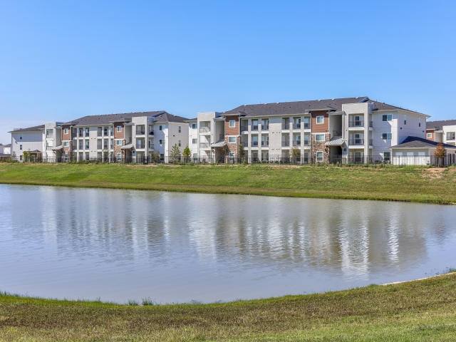 Apartment for rent at 905 Park Place Blvd #E31, Richmond, TX 77469