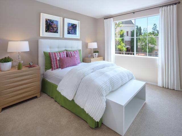 Apartment for rent at 921 Saint Vincent #E22, Irvine, CA 92618