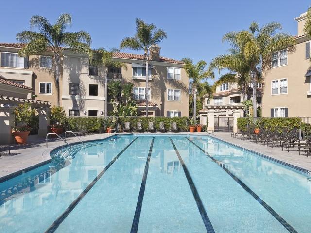 Apartment for rent at 100 Santa Louisa #D32, Irvine, CA 92606