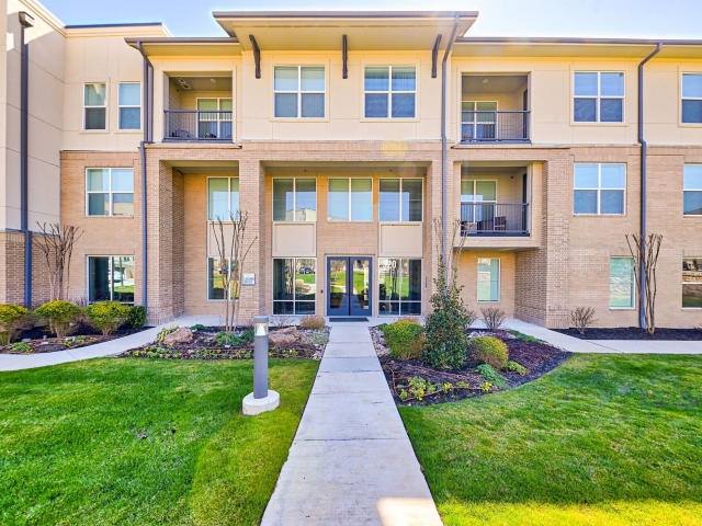 Apartment for rent at 320 W Pleasant Run Rd #D22, Cedar Hill, TX 75104