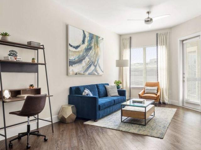 Apartment for rent at 425 E Lamar Blvd #E11, Arlington, TX 76011