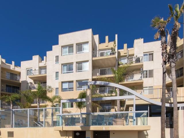 Apartment for rent at 13924 Panay Way #A32, Marina Del Rey, CA 90292