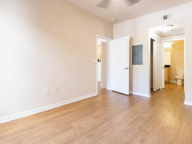 Apartment for rent at 145 Chestnut St #E31, Pasadena, CA 91103