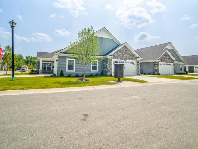 Apartment for rent at 5555 Whispering Pines Lane #C32, Sheffield Lake, OH 44054