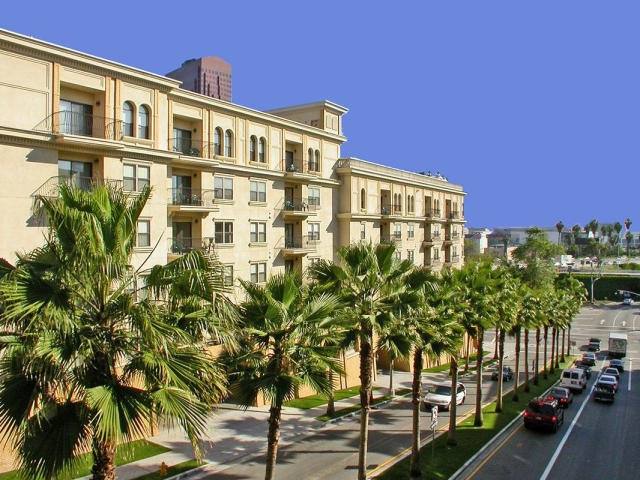 Apartment for rent at 725 S Bixel St #C33, Los Angeles, CA 90017