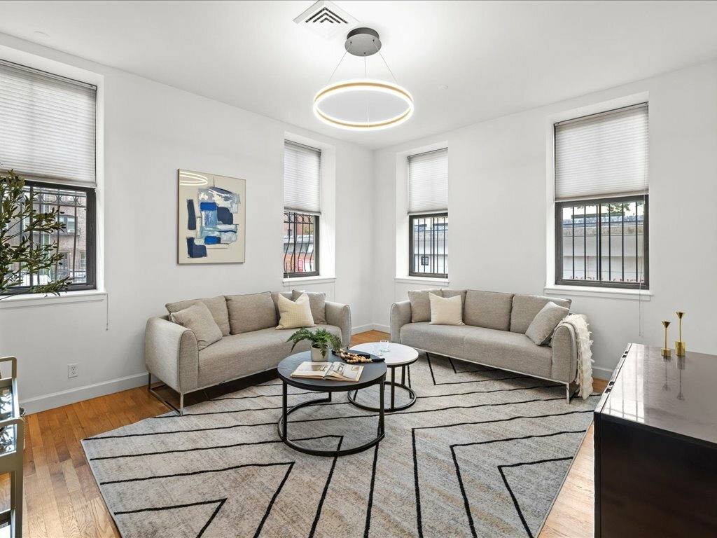 Townhouse for rent at 5 Appleton St #1A, Boston, MA 02116