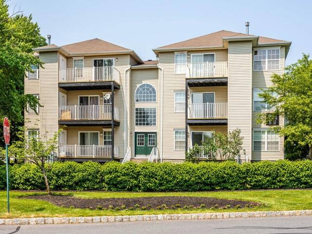 Apartment for rent at 513 Calderone Court #D11, South Plainfield, NJ 07080