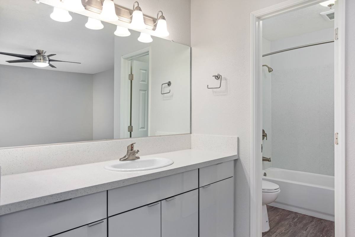 Apartment for rent at 600 N Harbor Blvd, La Habra, CA 90631