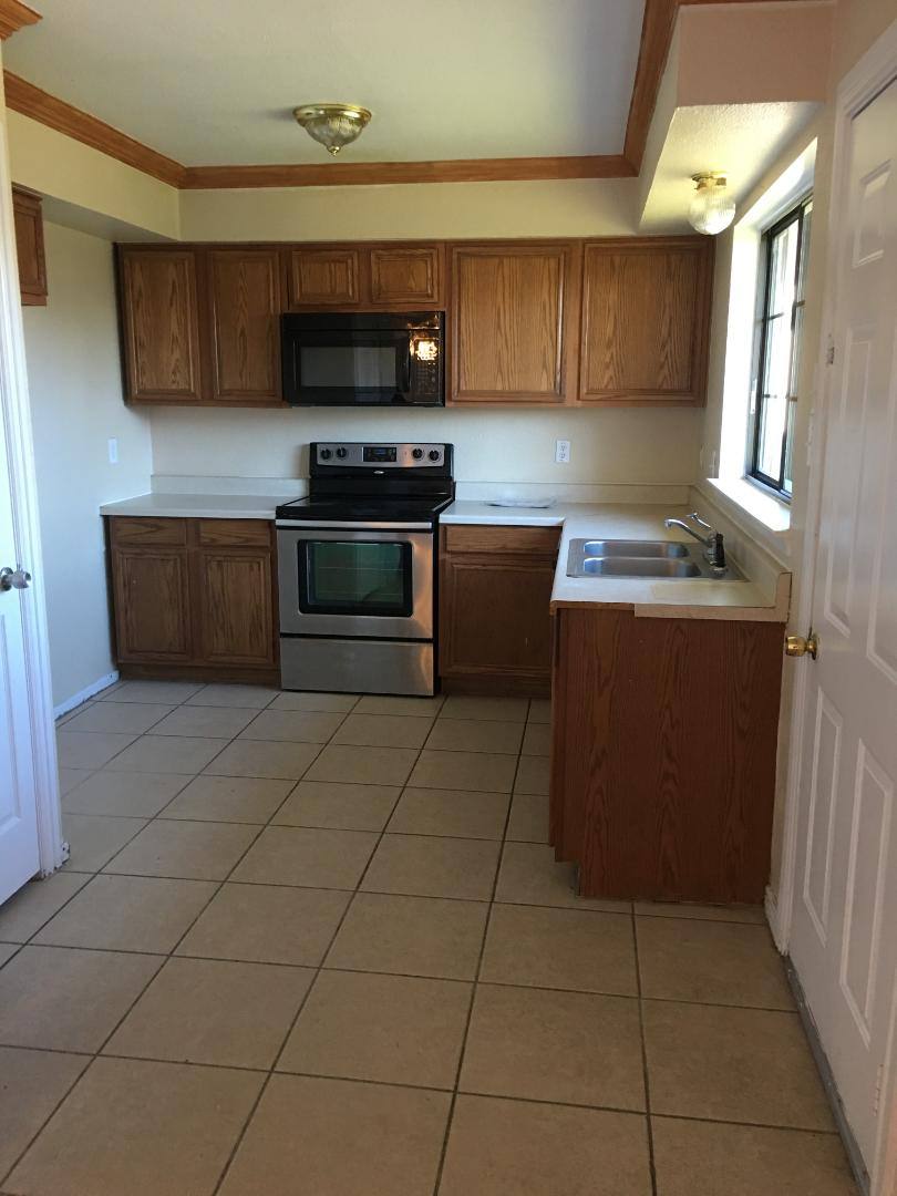 House for rent at 559 Perch Rd, Rockwall, TX 75032