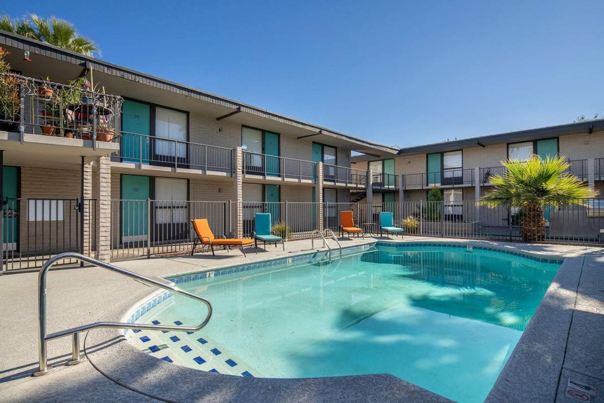 Apartment for rent at 2735 E Thomas Rd, Phoenix, AZ 85016
